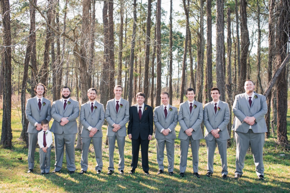 chic-maroon-and-gold-texas-wedding