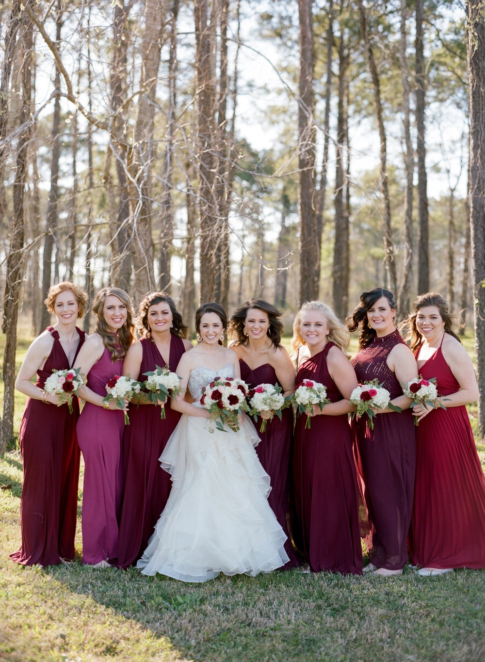chic-maroon-and-gold-texas-wedding
