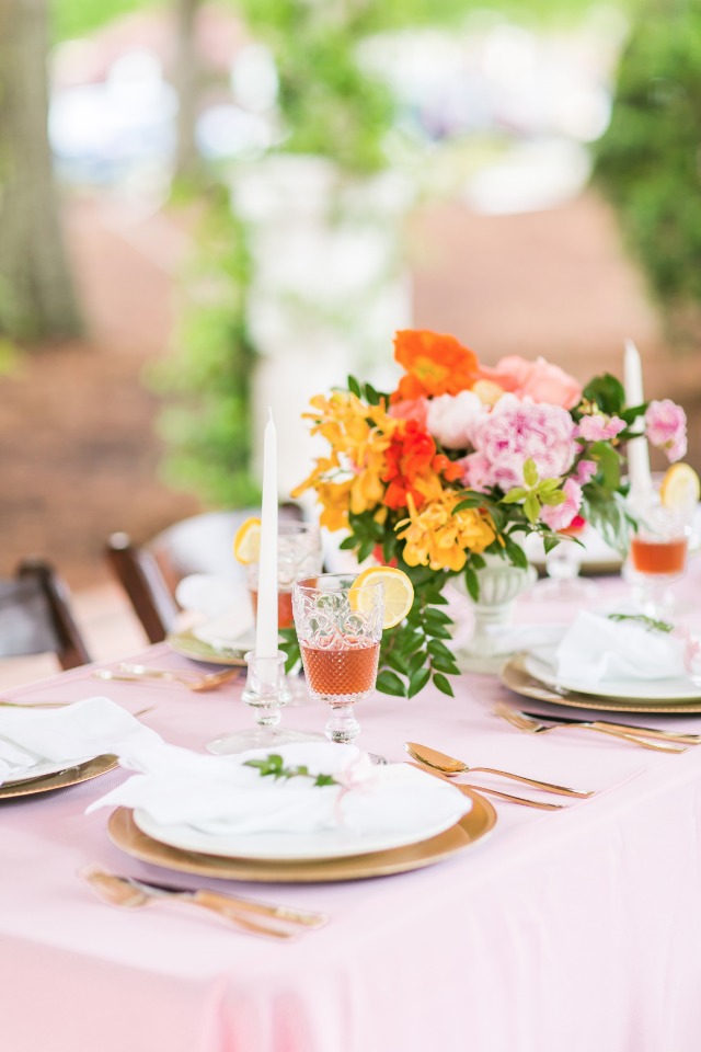 southern style wedding table decor