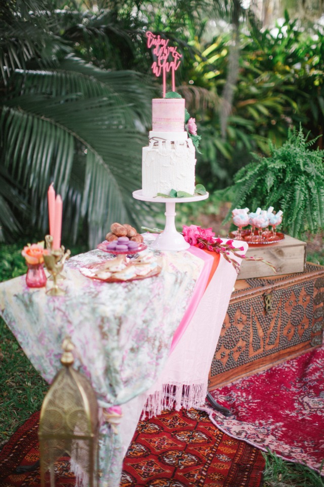 boho chic wedding cake table