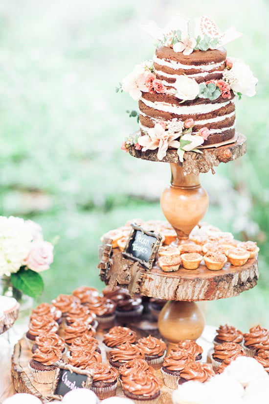 naked cake and wedding desserts