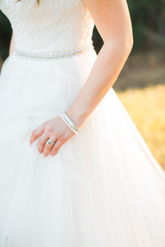 simple-and-elegant-rustic-purple-wedding
