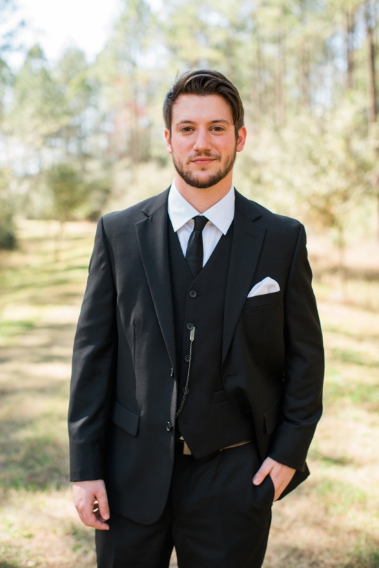 simple-and-elegant-rustic-purple-wedding