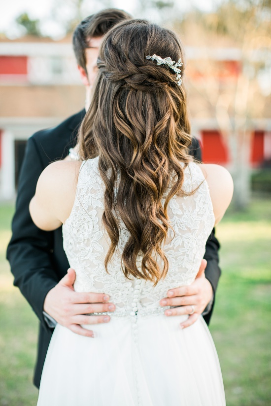 simple-and-elegant-rustic-purple-wedding