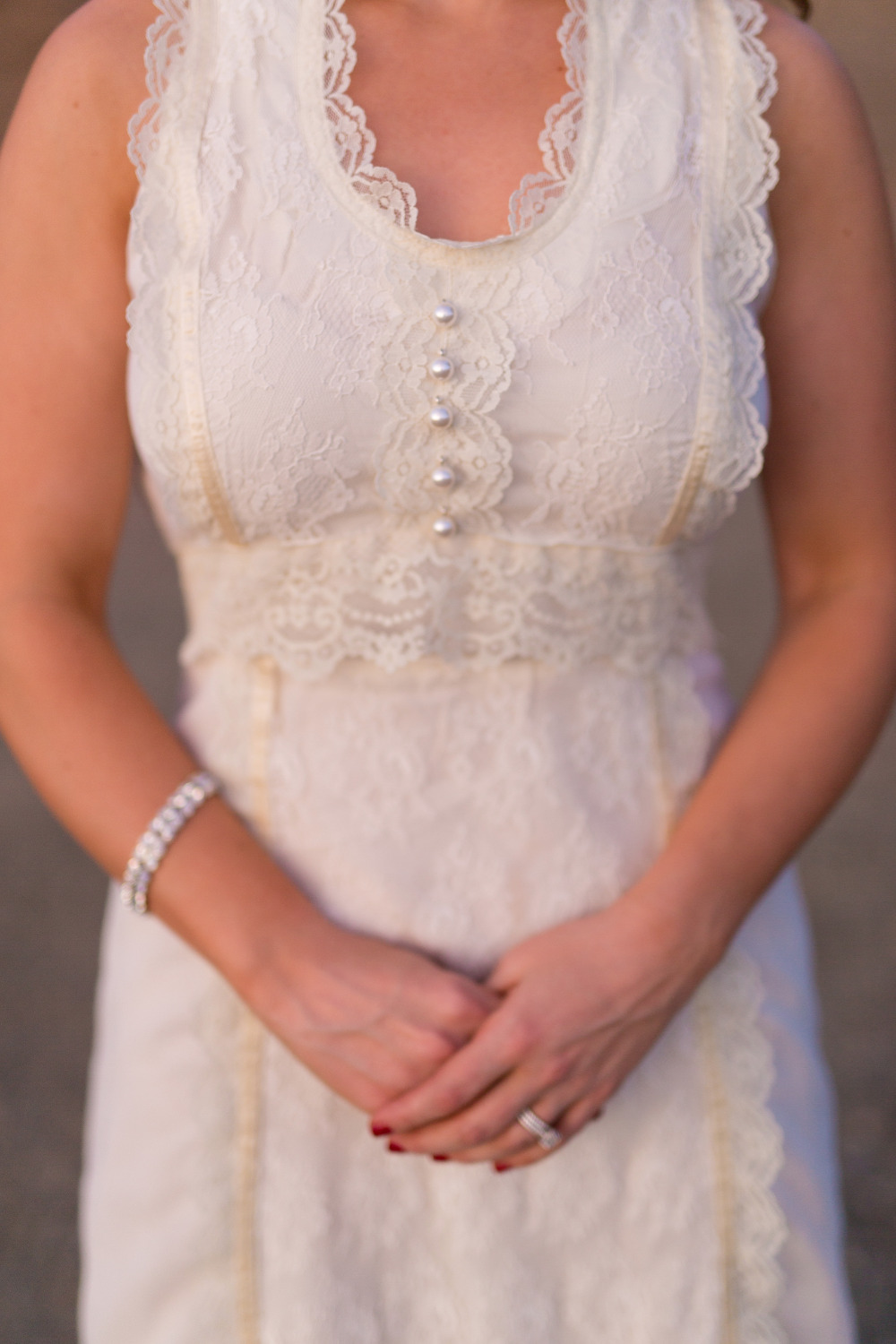 stylish-white-and-green-wedding-ideas