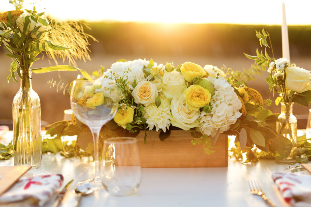 stylish-white-and-green-wedding-ideas