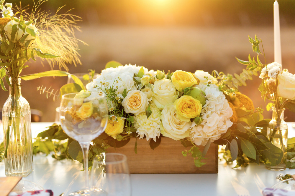 stylish-white-and-green-wedding-ideas