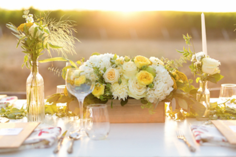 stylish-white-and-green-wedding-ideas