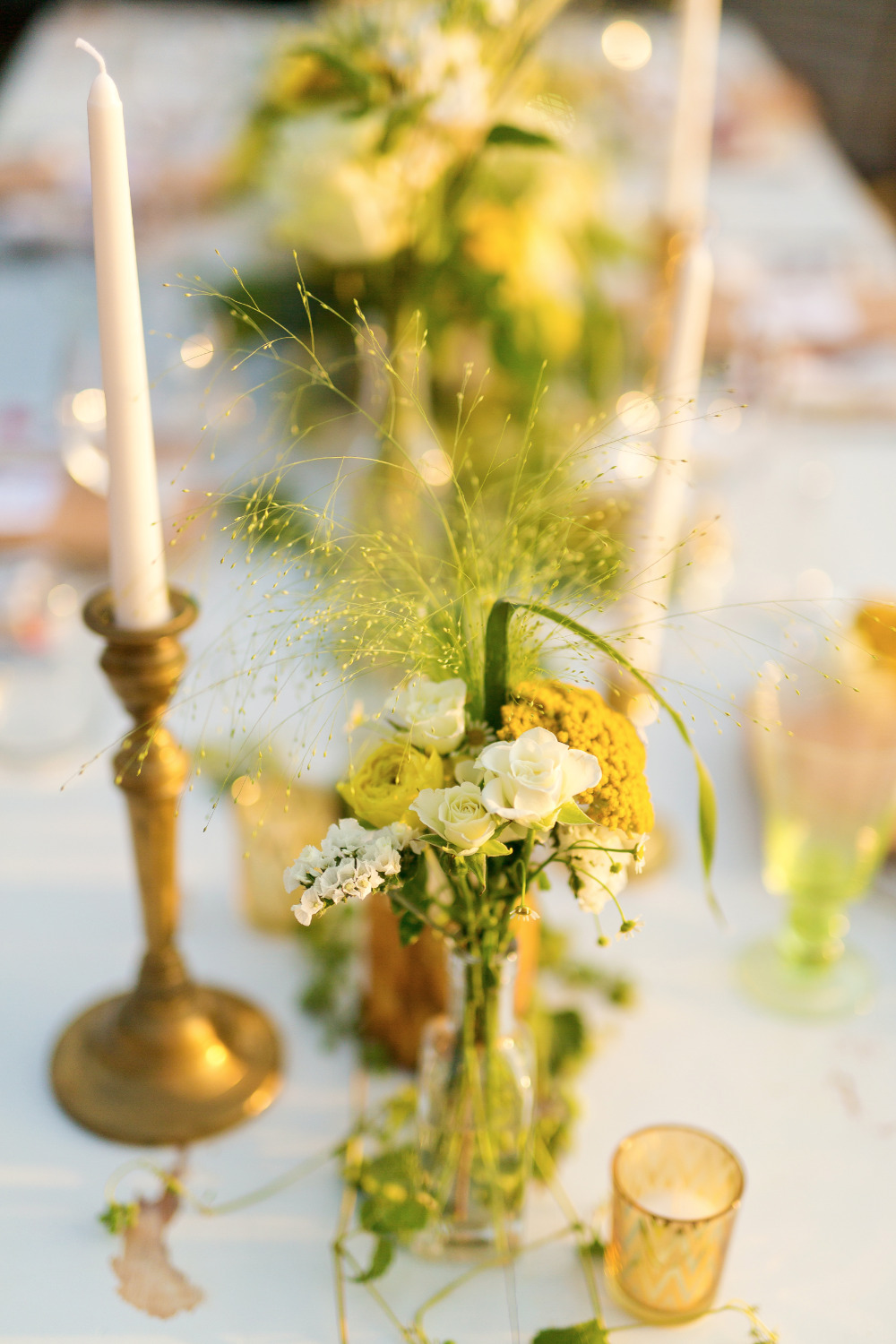 stylish-white-and-green-wedding-ideas