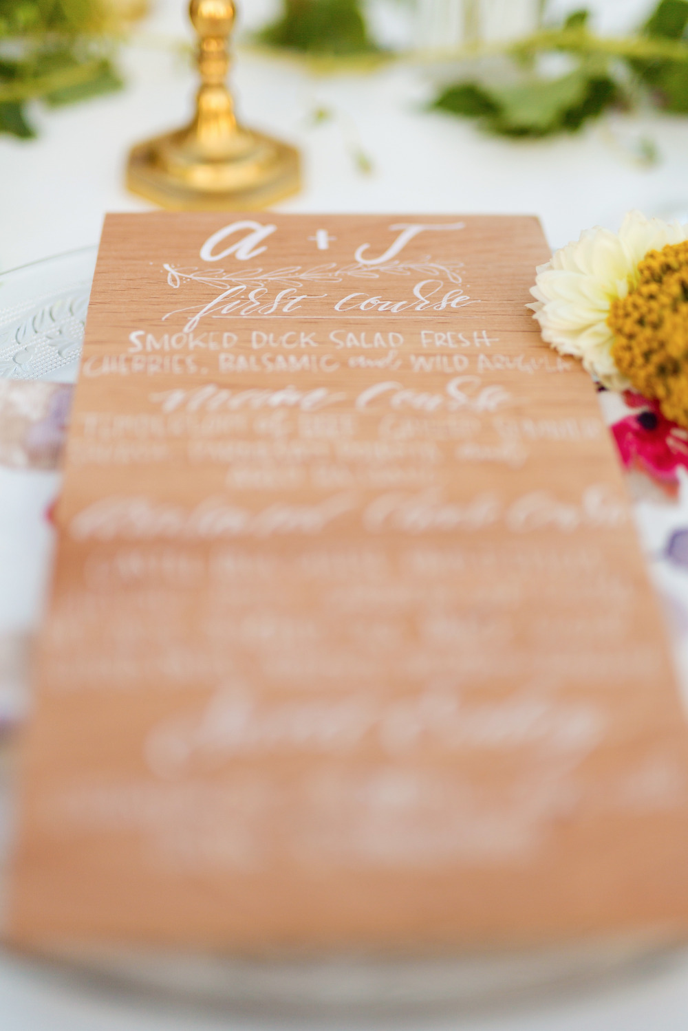 stylish-white-and-green-wedding-ideas