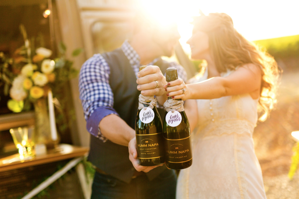 stylish-white-and-green-wedding-ideas