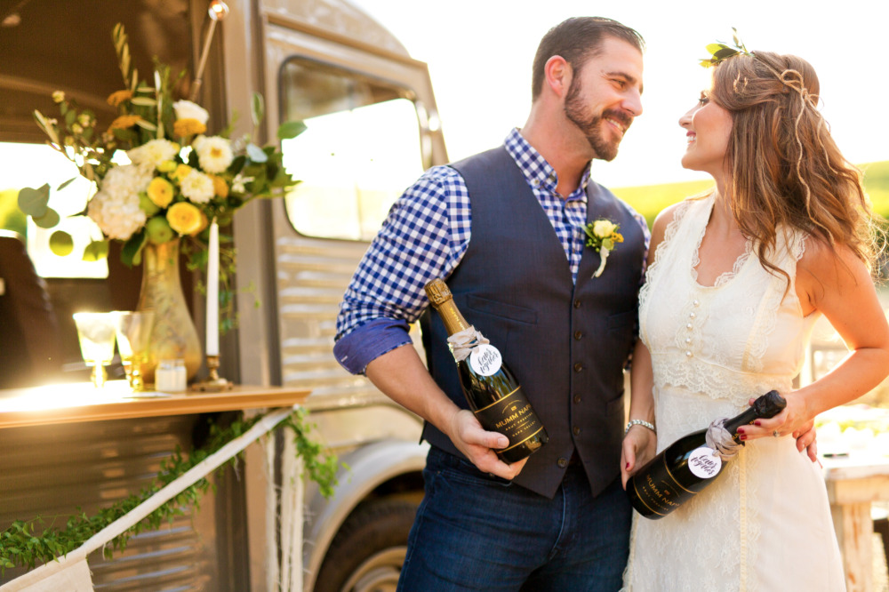 stylish-white-and-green-wedding-ideas