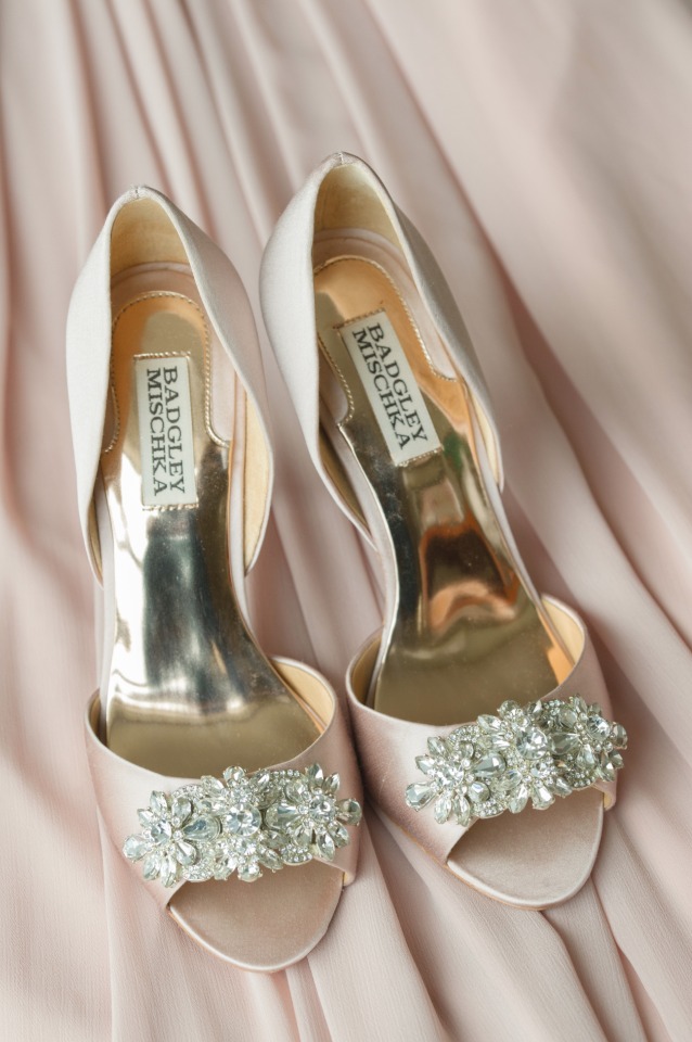 soft pink Badgley Mischka wedding shoes