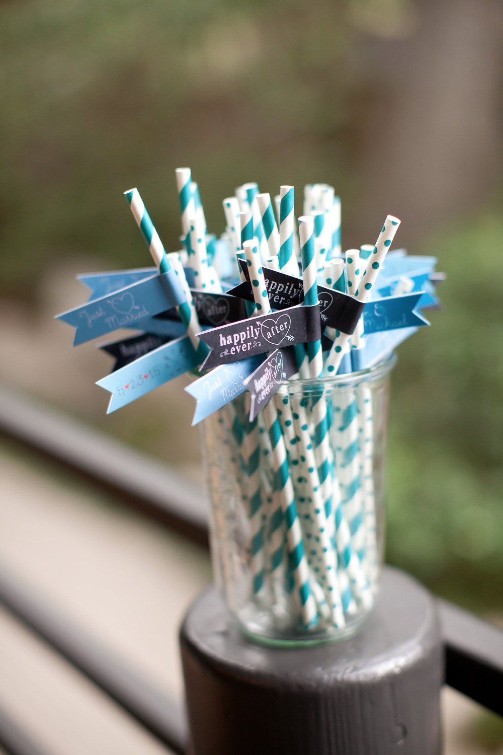 wedding drink straws in teal and blue