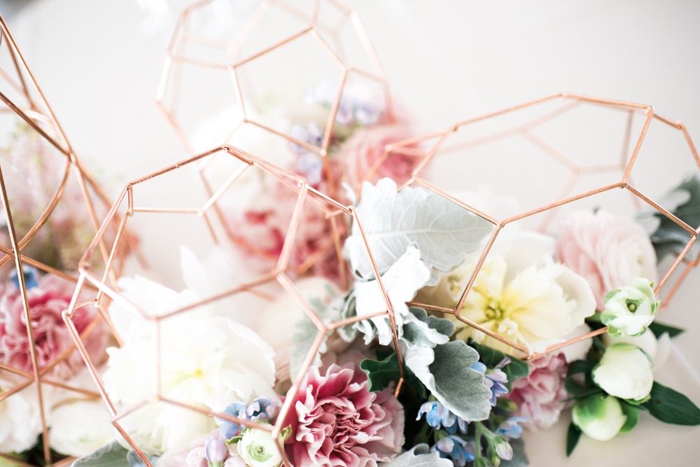 geometry and organic flowers make the perfect modern centerpiece