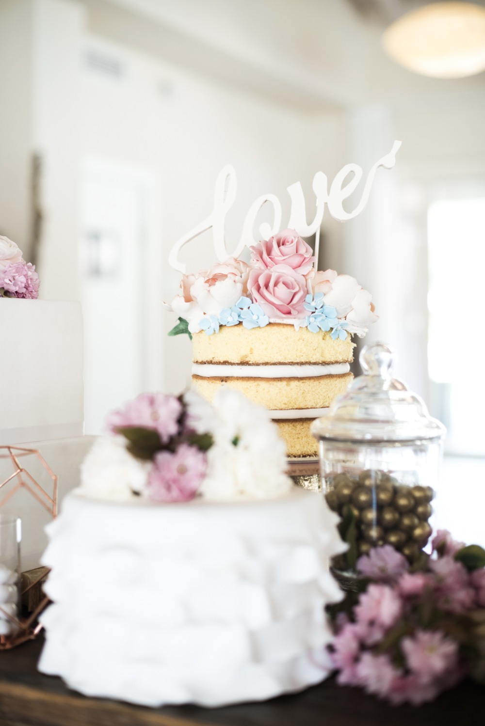 wedding cakes galore