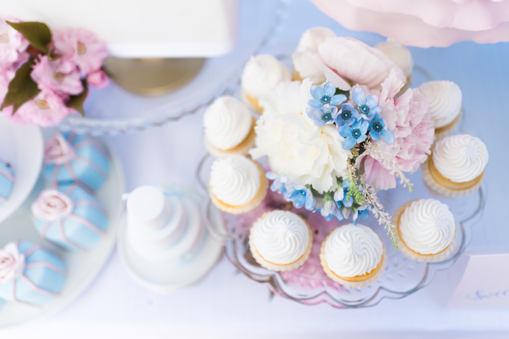 pantone colors of the year dessert table