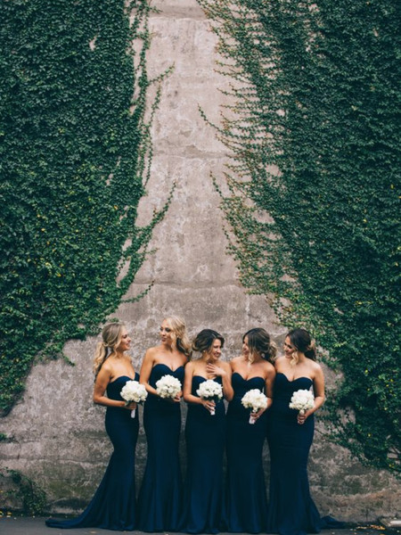 Fall Inspired Wedding Invites That Match Your Bridesmaid Dresses