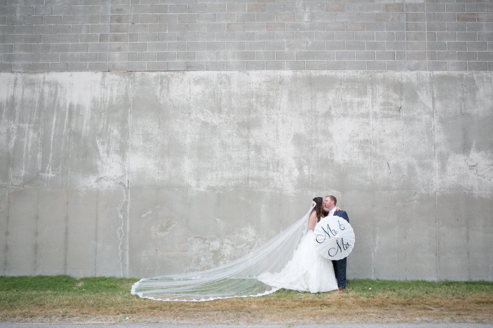 Wedding photo umbrella idea mr and mrs