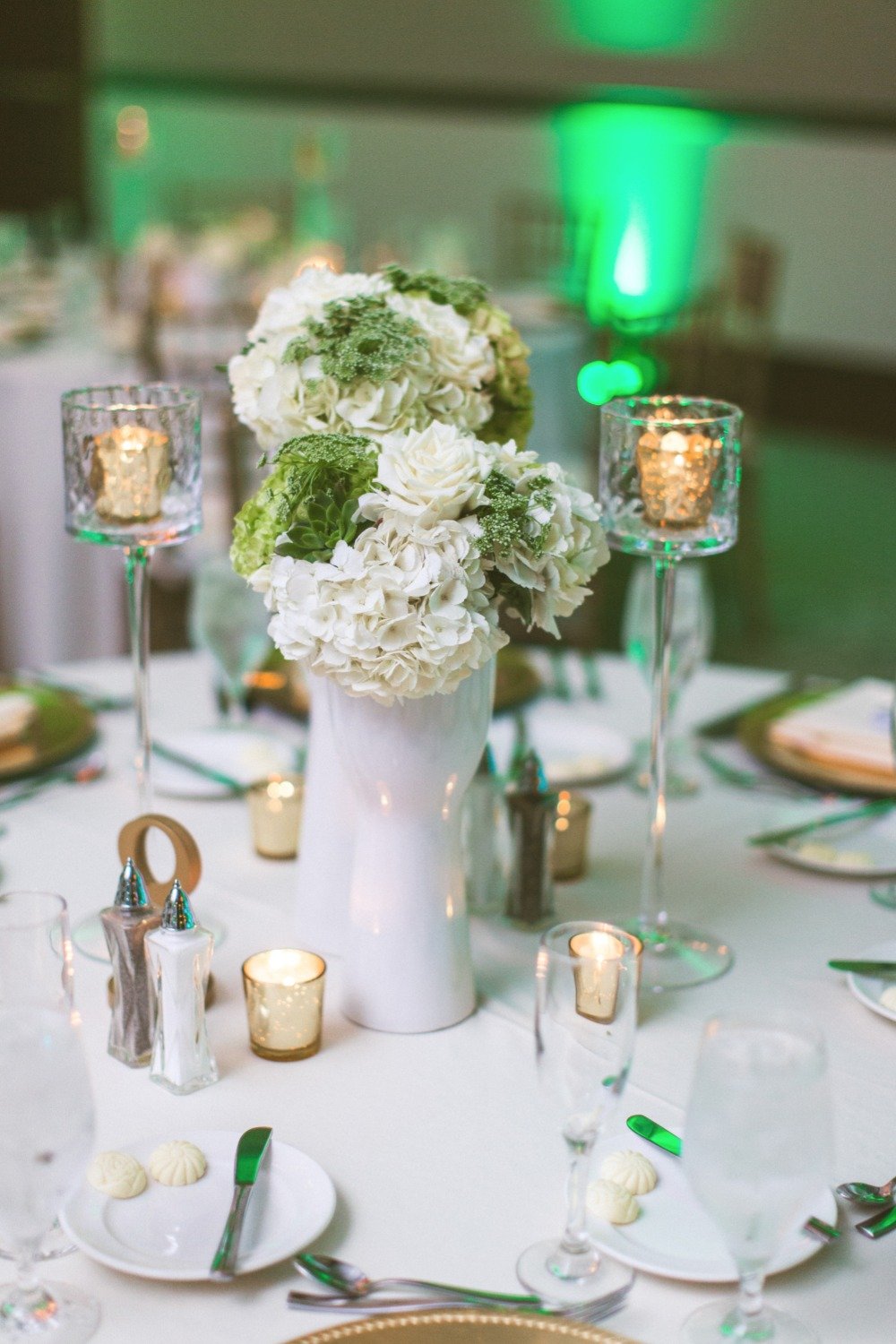 Green and white centerpiece