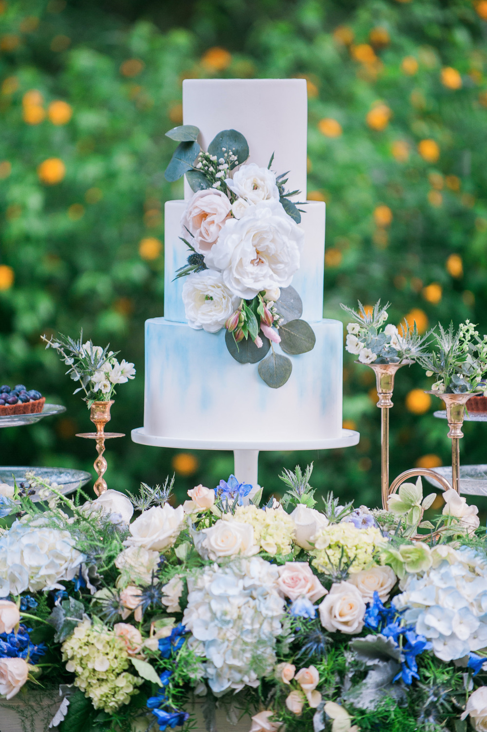 blue watercolor wedding cake
