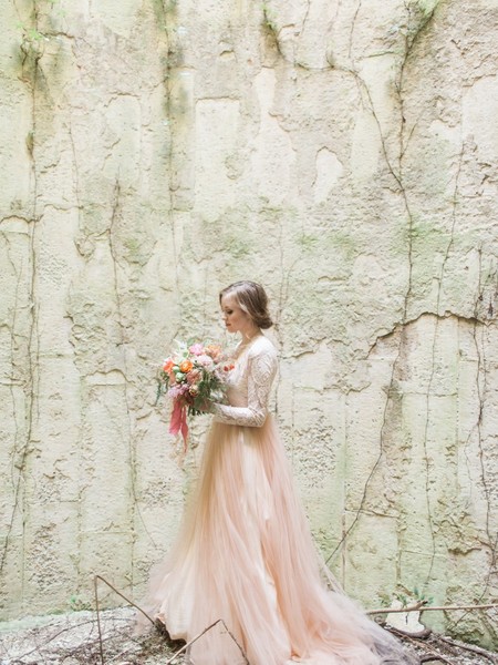 Dreamy Blush and Gold Wedding Ideas