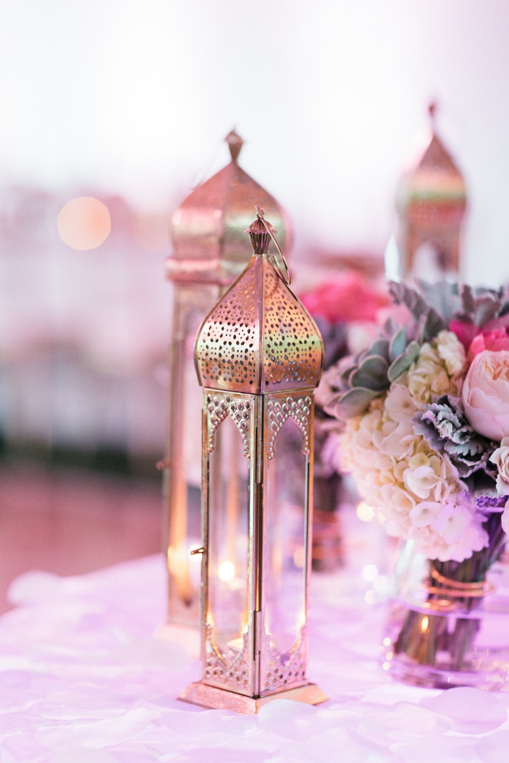 Moroccan lanterns table decor
