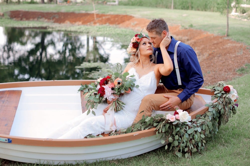 Stylish row boat for a boho wedding