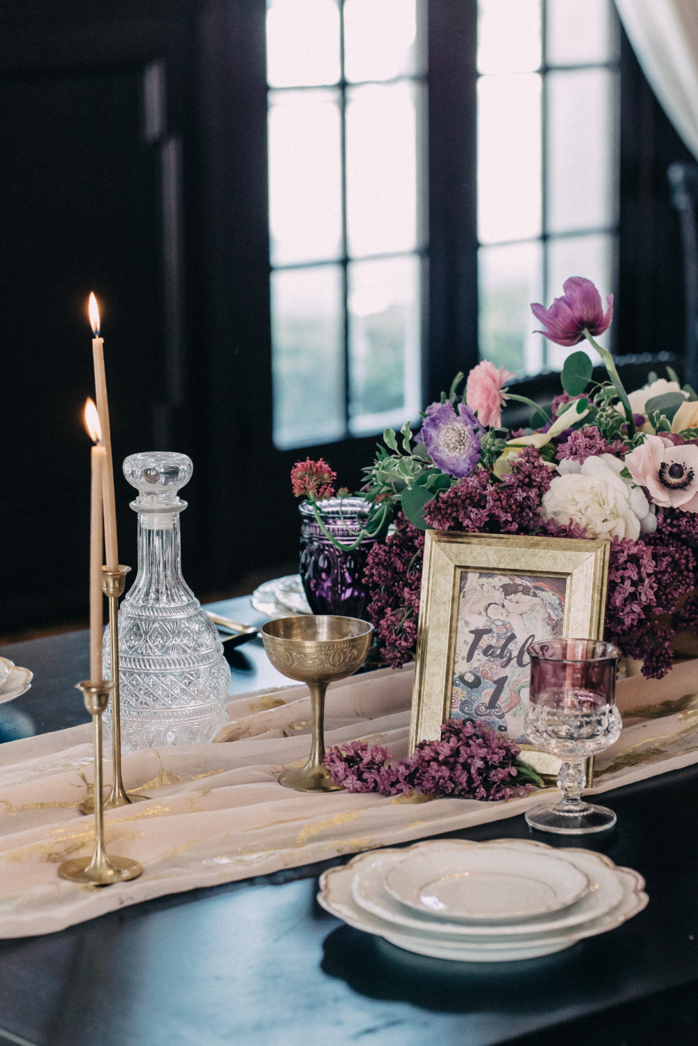 purple and gold wedding table decor