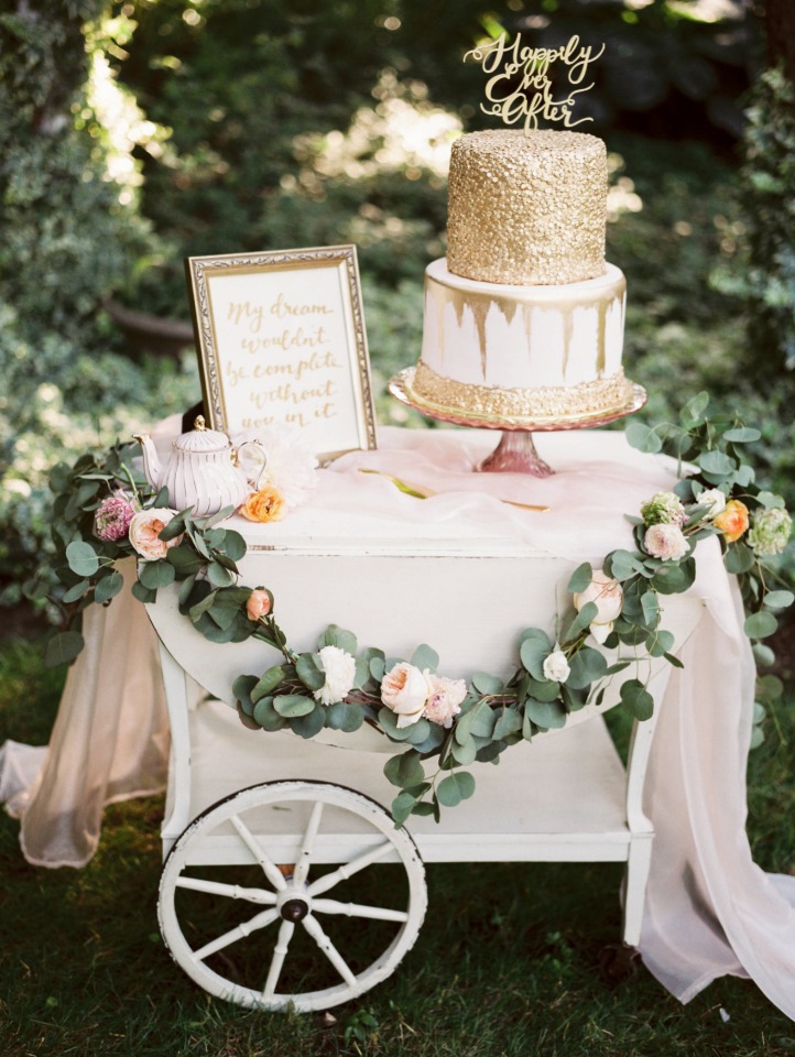 blush and gold cake table cart