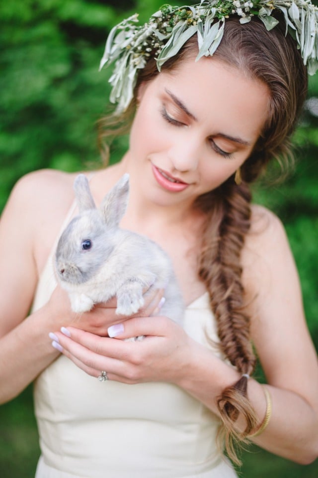 sweet wedding rabbit