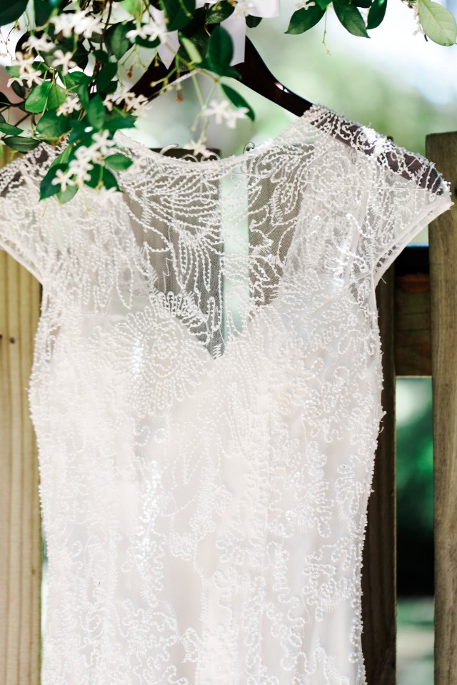 elegant lace detailing on wedding dress