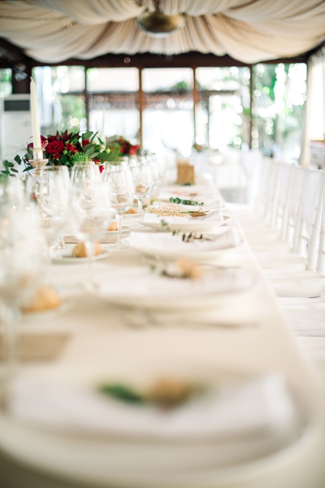 formal white wedding reception dinner