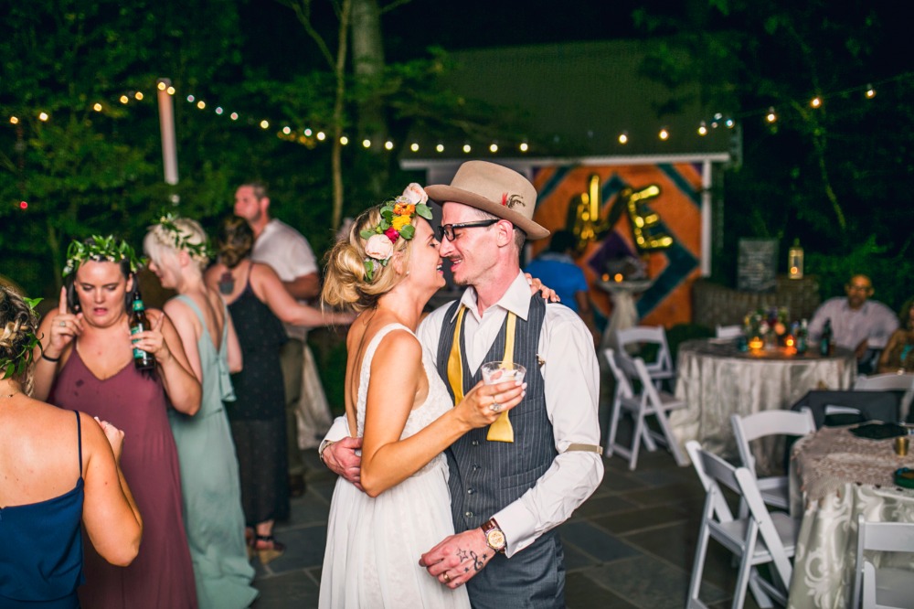nifty-thrifty-bohemian-wedding-in
