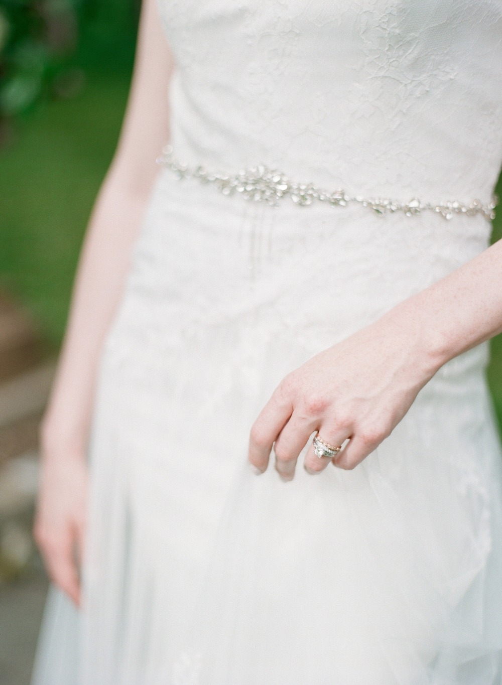 Elegant crystal belt for wedding dress