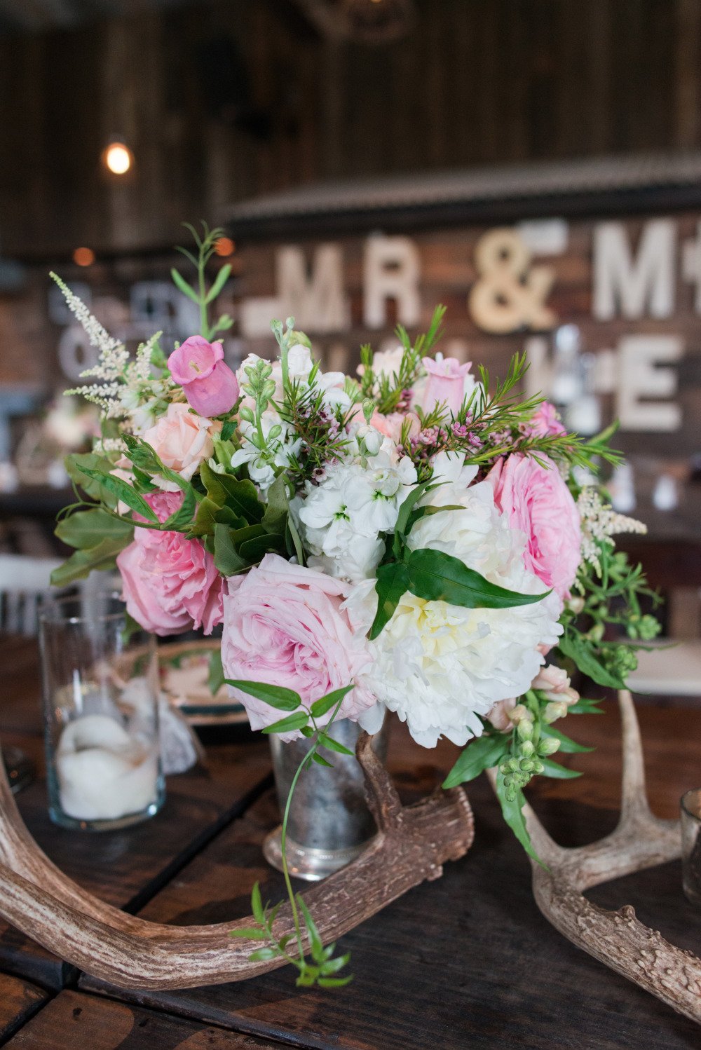 pink and white wedding reception flowers