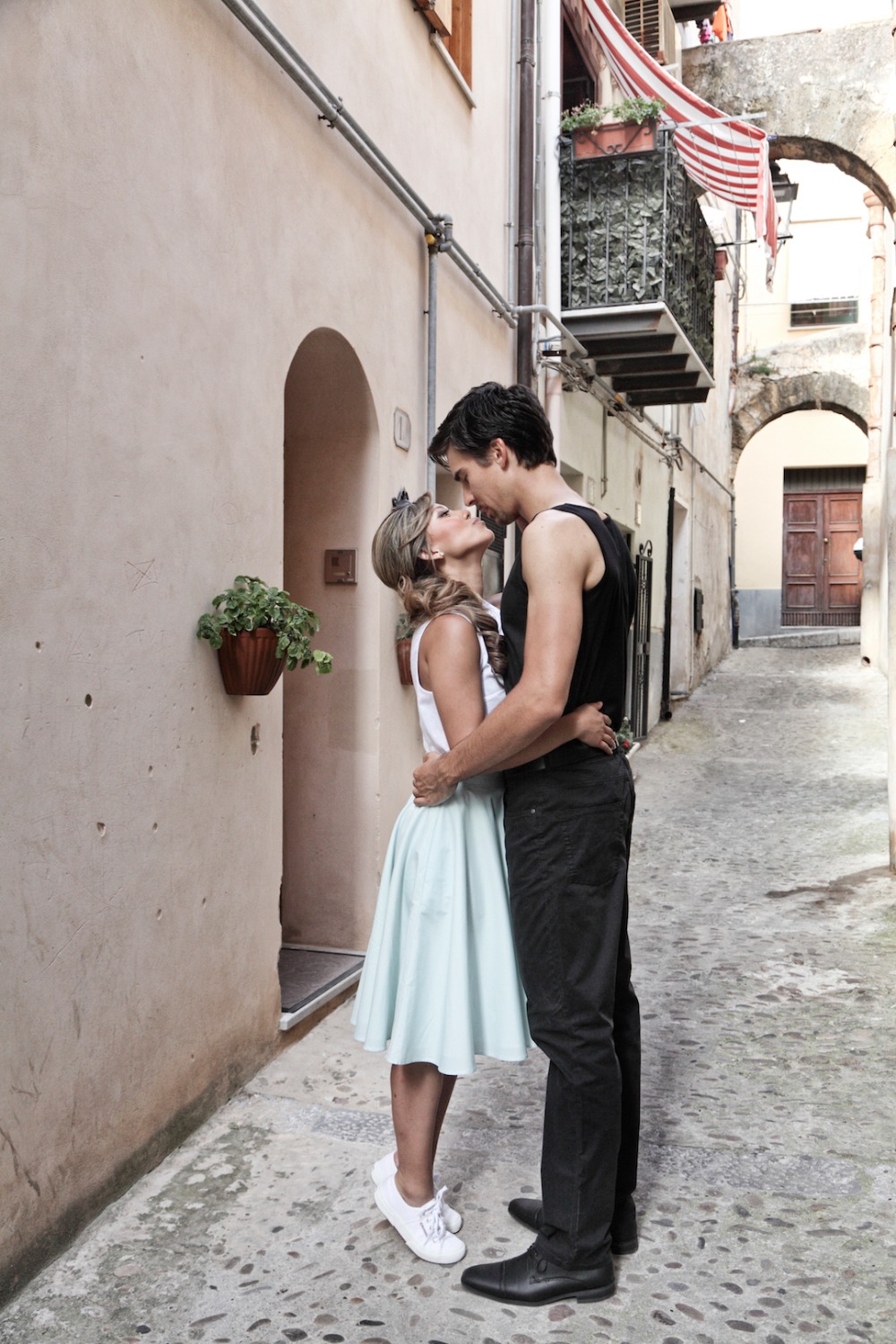 Romantic Sicily engagement shoot