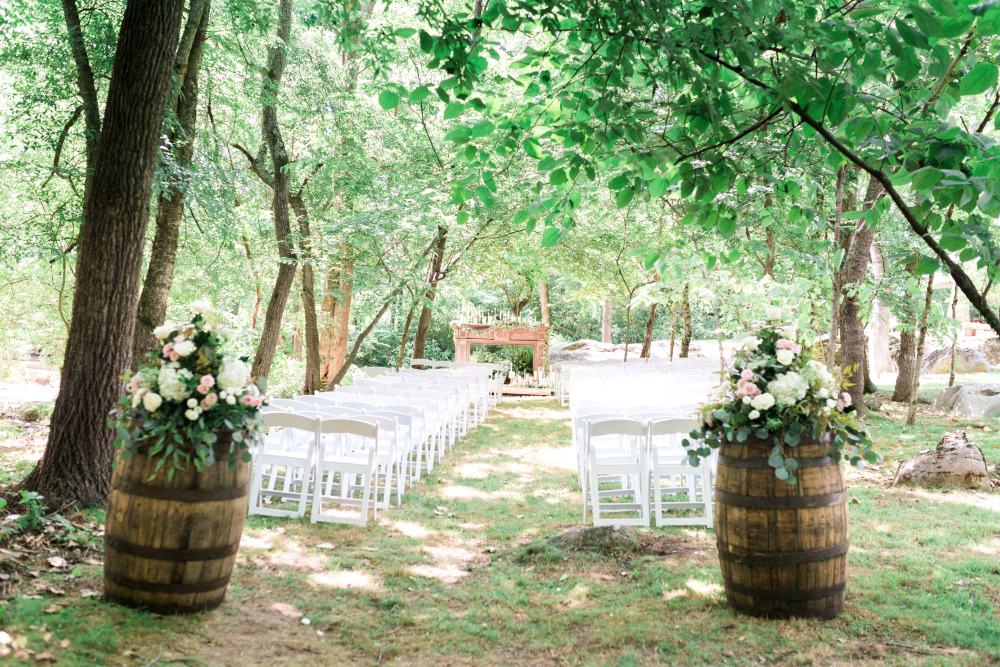 outdoor woodsy wedding ceremony