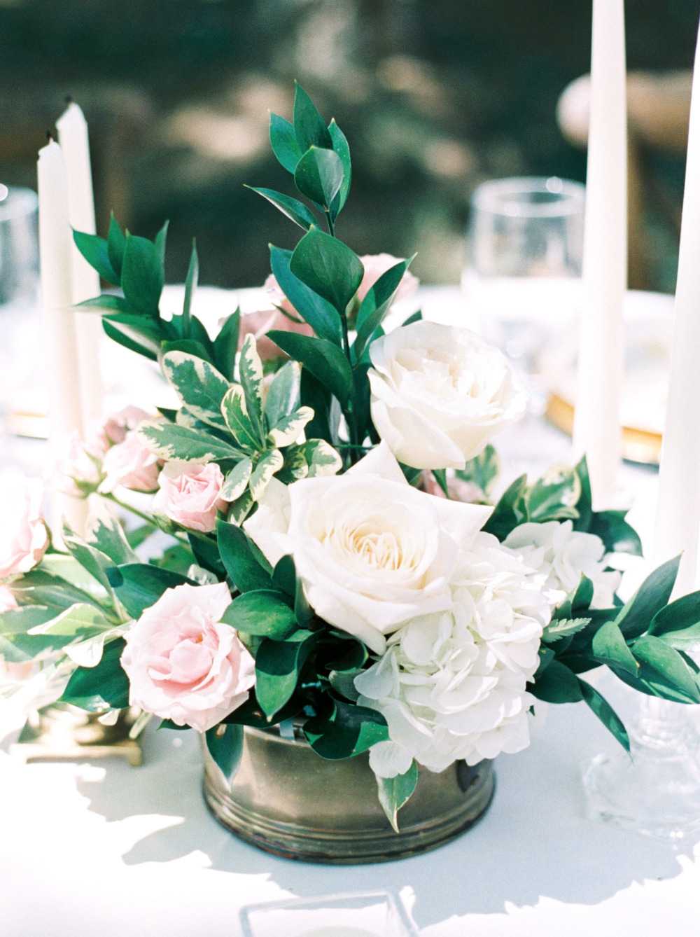 rose and hydrangea wedding centerpiece