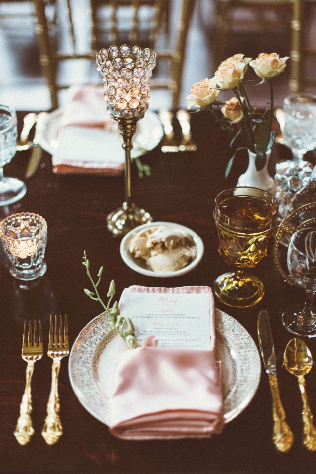elegant and vintage pink and gold table decor