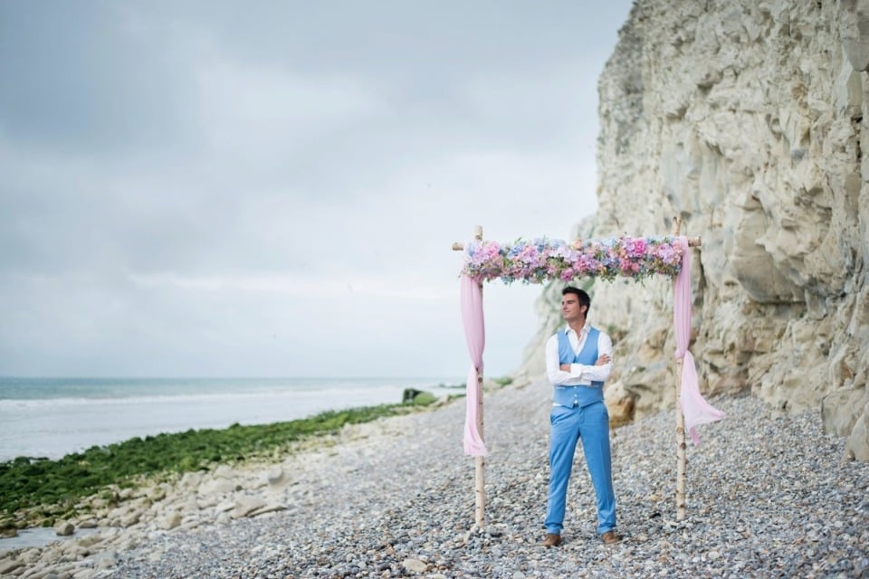 wedding ceremony on Chalk coast of Calais, France