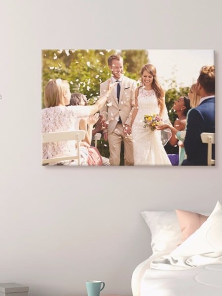 5 Out-of-the-Box Wedding Photos Ideas From  CanvasDiscount