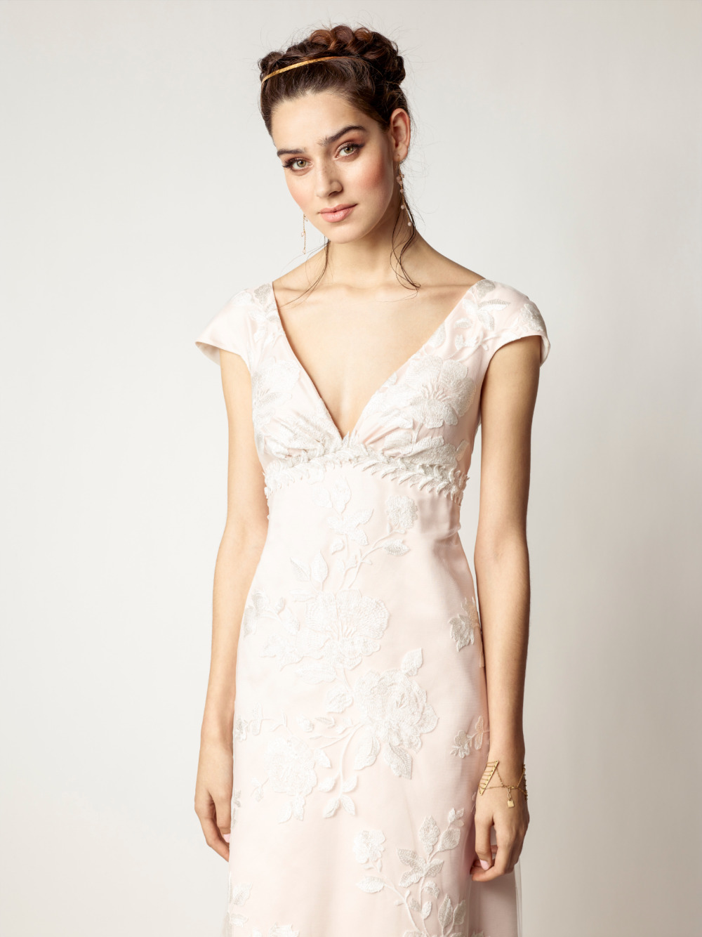 bohemian-chic-styling-wedding-dresses