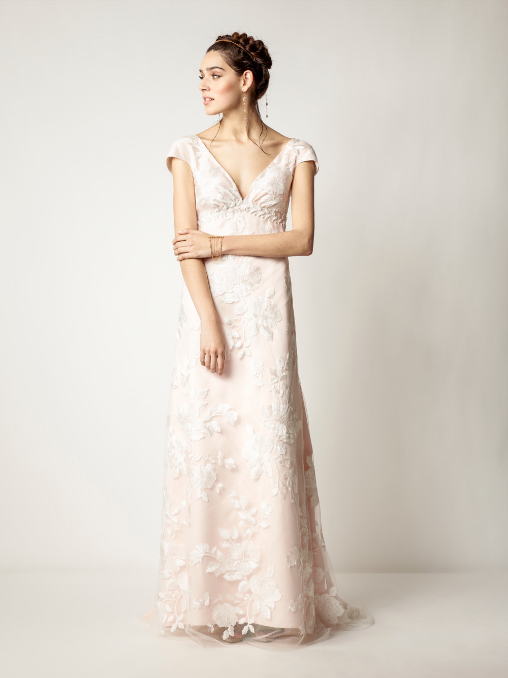 bohemian-chic-styling-wedding-dresses