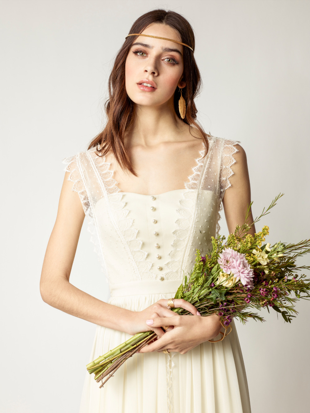 bohemian-chic-styling-wedding-dresses