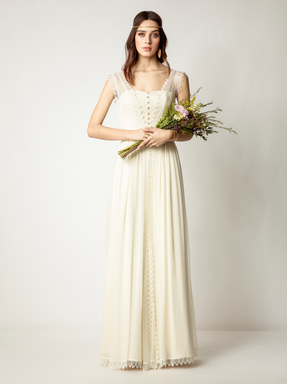 bohemian-chic-styling-wedding-dresses