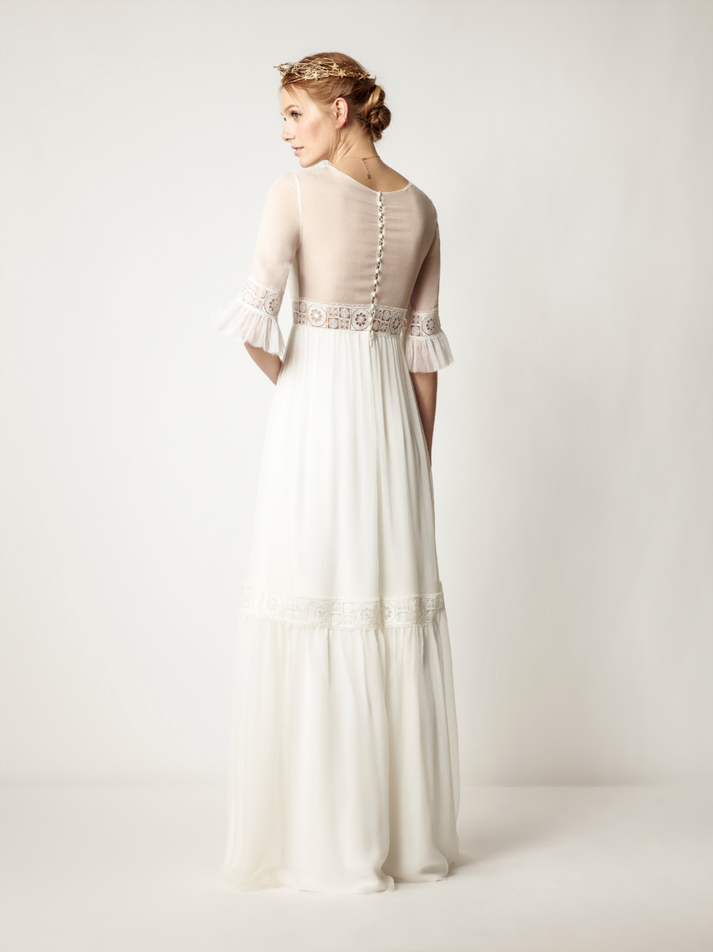 bohemian-chic-styling-wedding-dresses