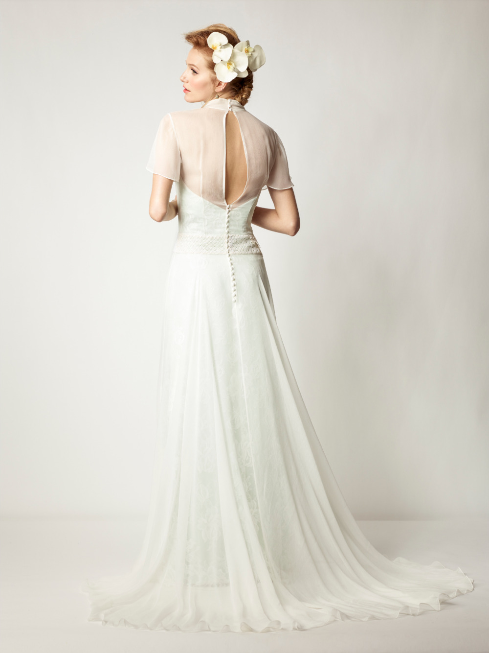 bohemian-chic-styling-wedding-dresses