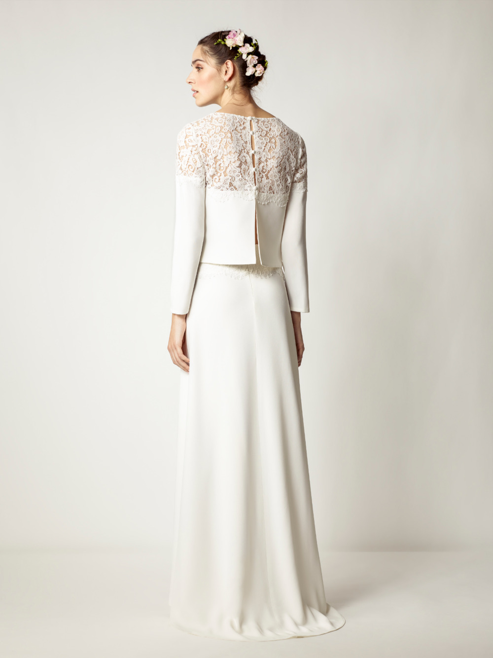 bohemian-chic-styling-wedding-dresses