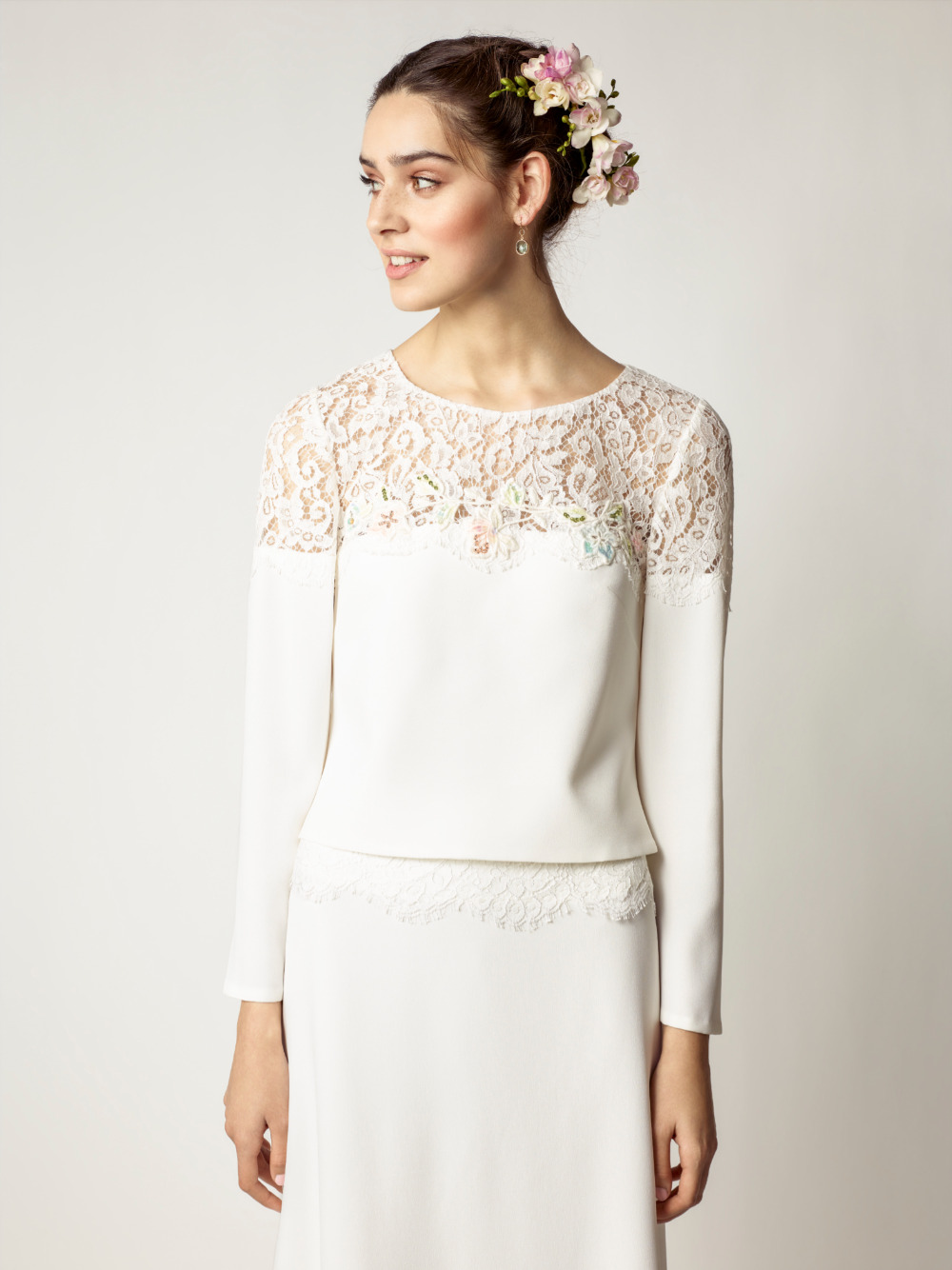 bohemian-chic-styling-wedding-dresses